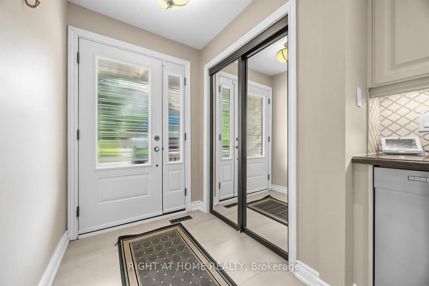 324 Woodsworth Road photo 2