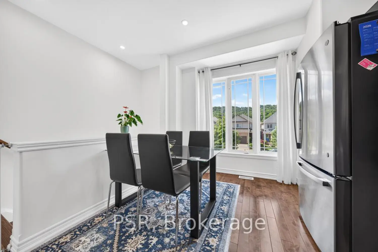 115 Willow Lane photo 4