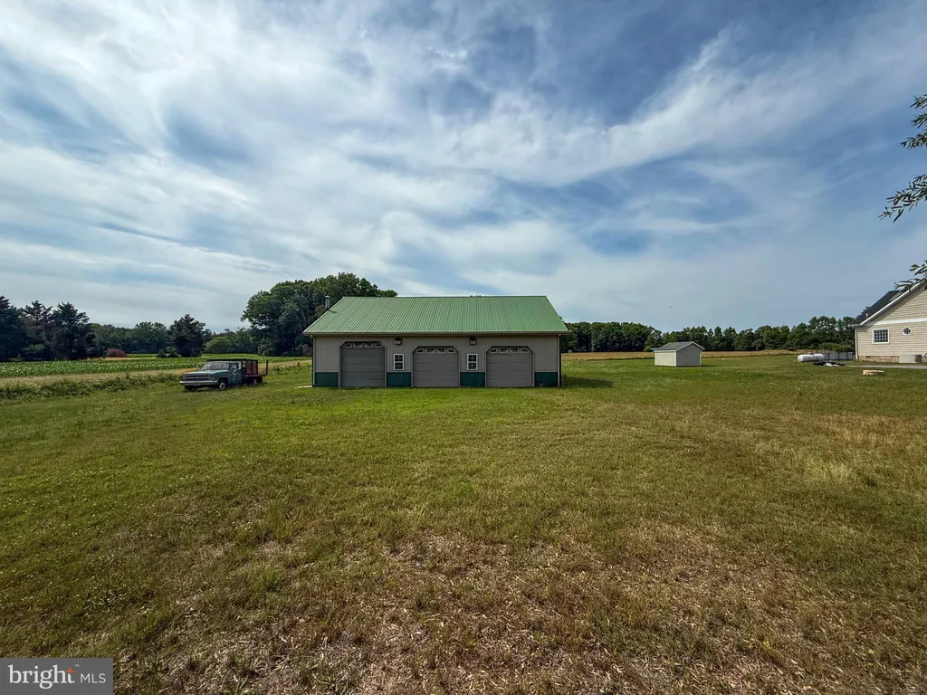 33122 Swamp Road, Frankford, DE 19945