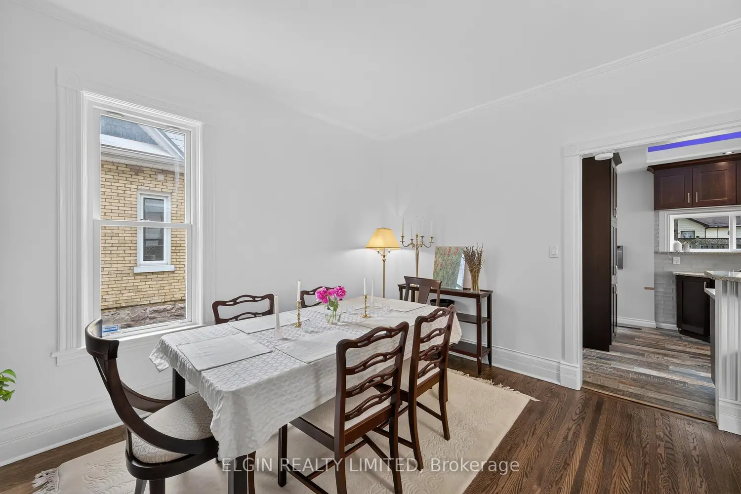 25 Locust Street photo 3