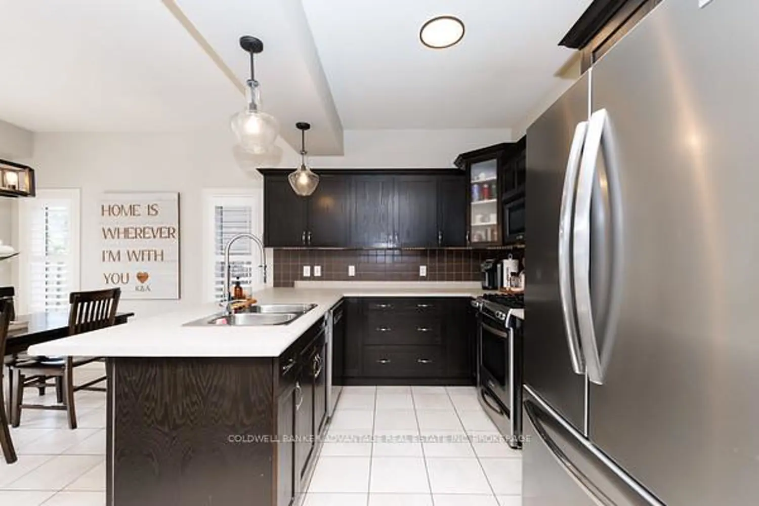 166 Wallace Avenue photo 2