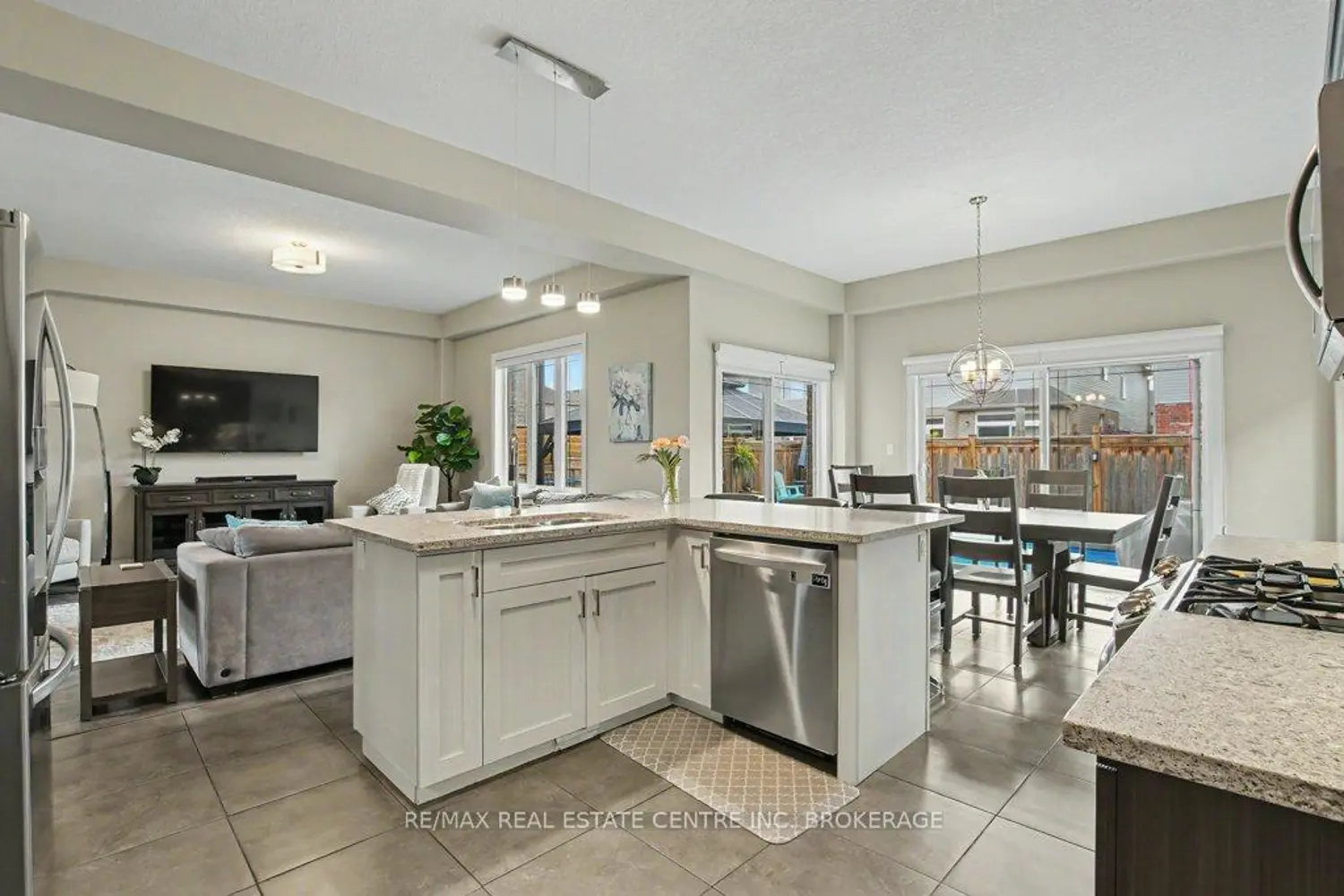 157 Greengate Blvd Boulevard photo 5