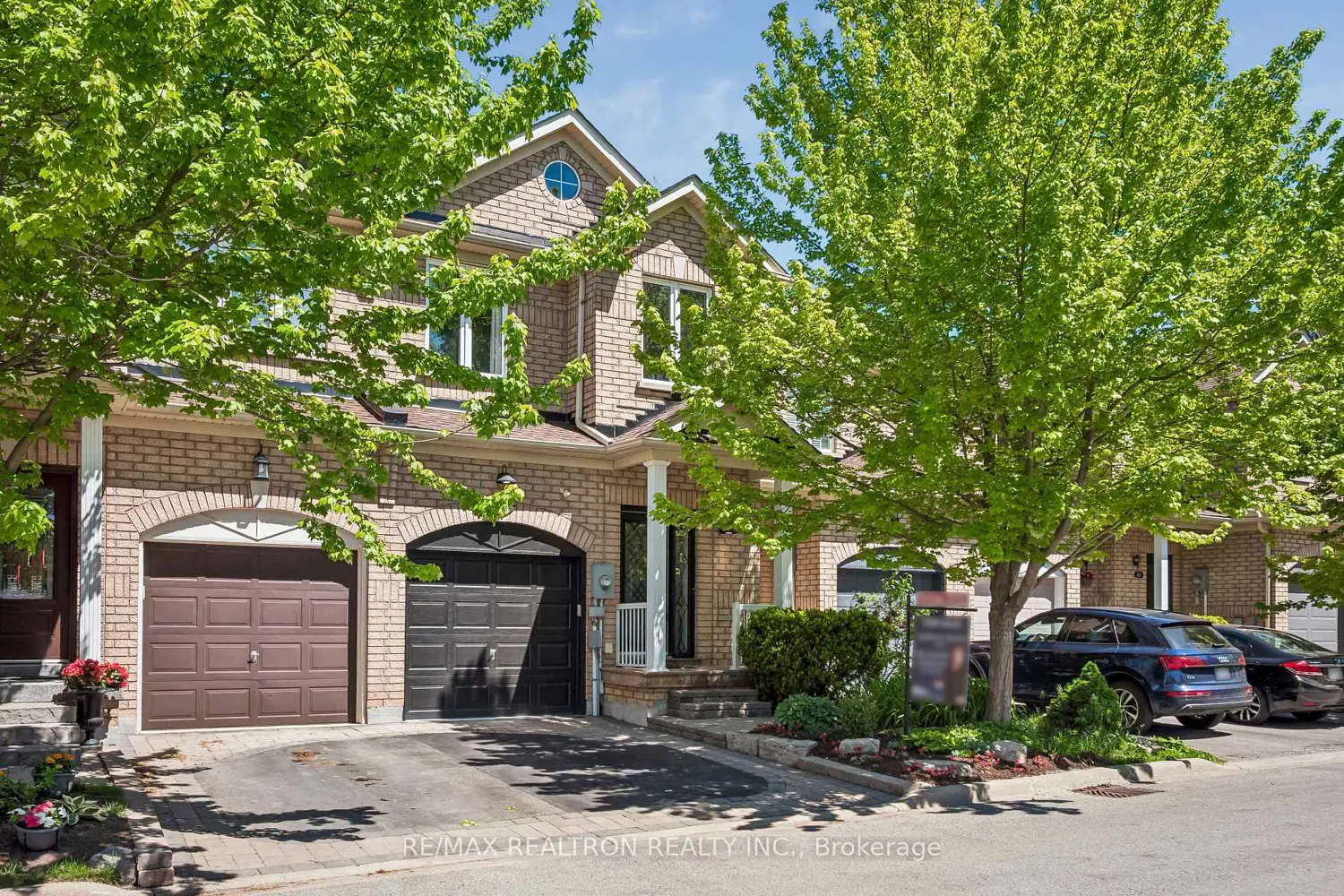 272 Tom Taylor Crescent photo 2