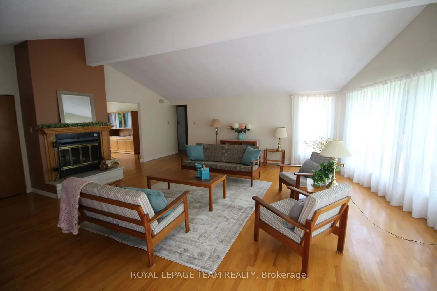 214 Arcand Road photo 4