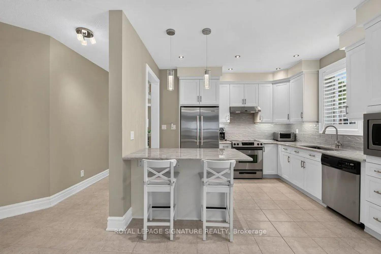 5 Broderick Place photo 3