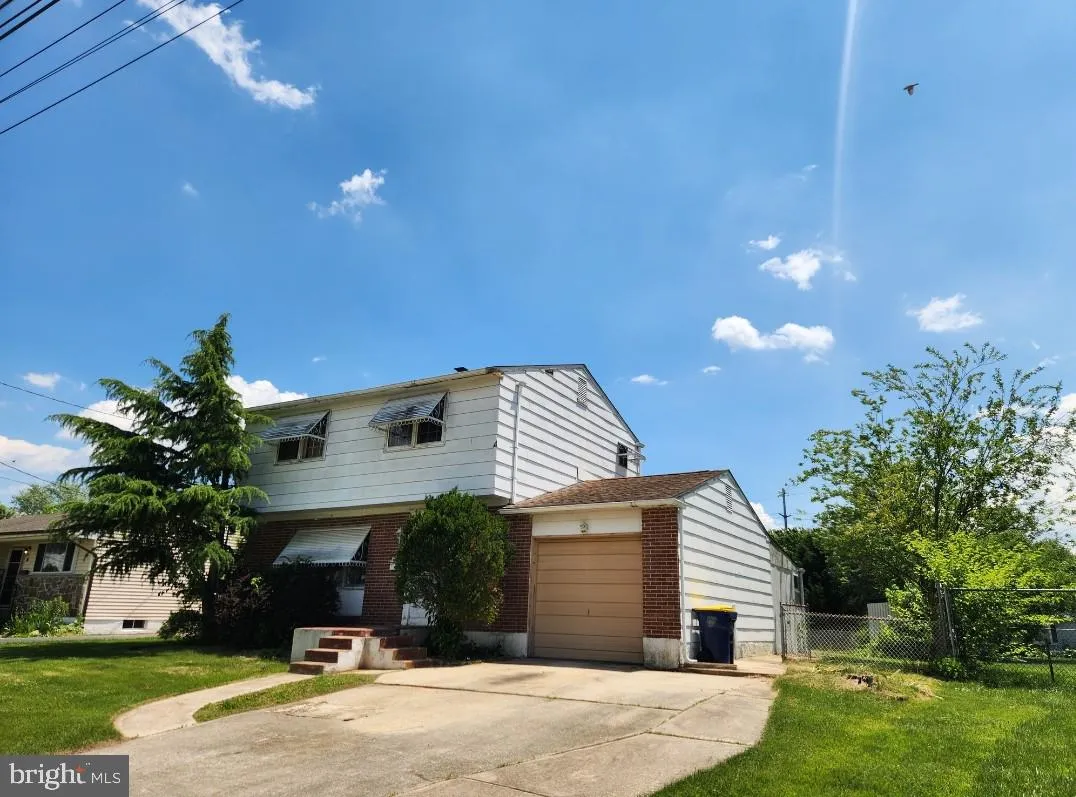 28 Juniper St, New Castle, DE 19720