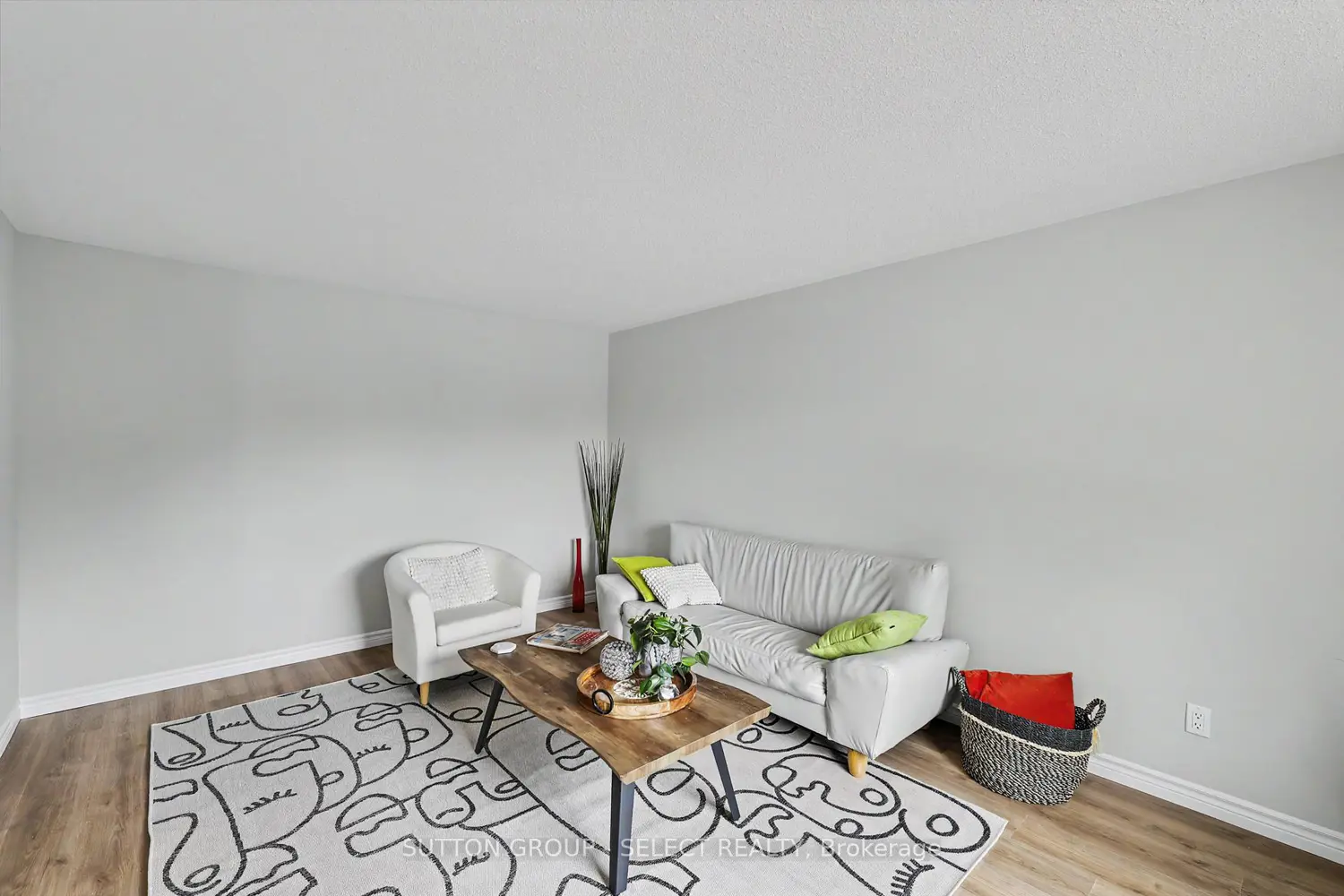 484 Third Street 6 photo 5