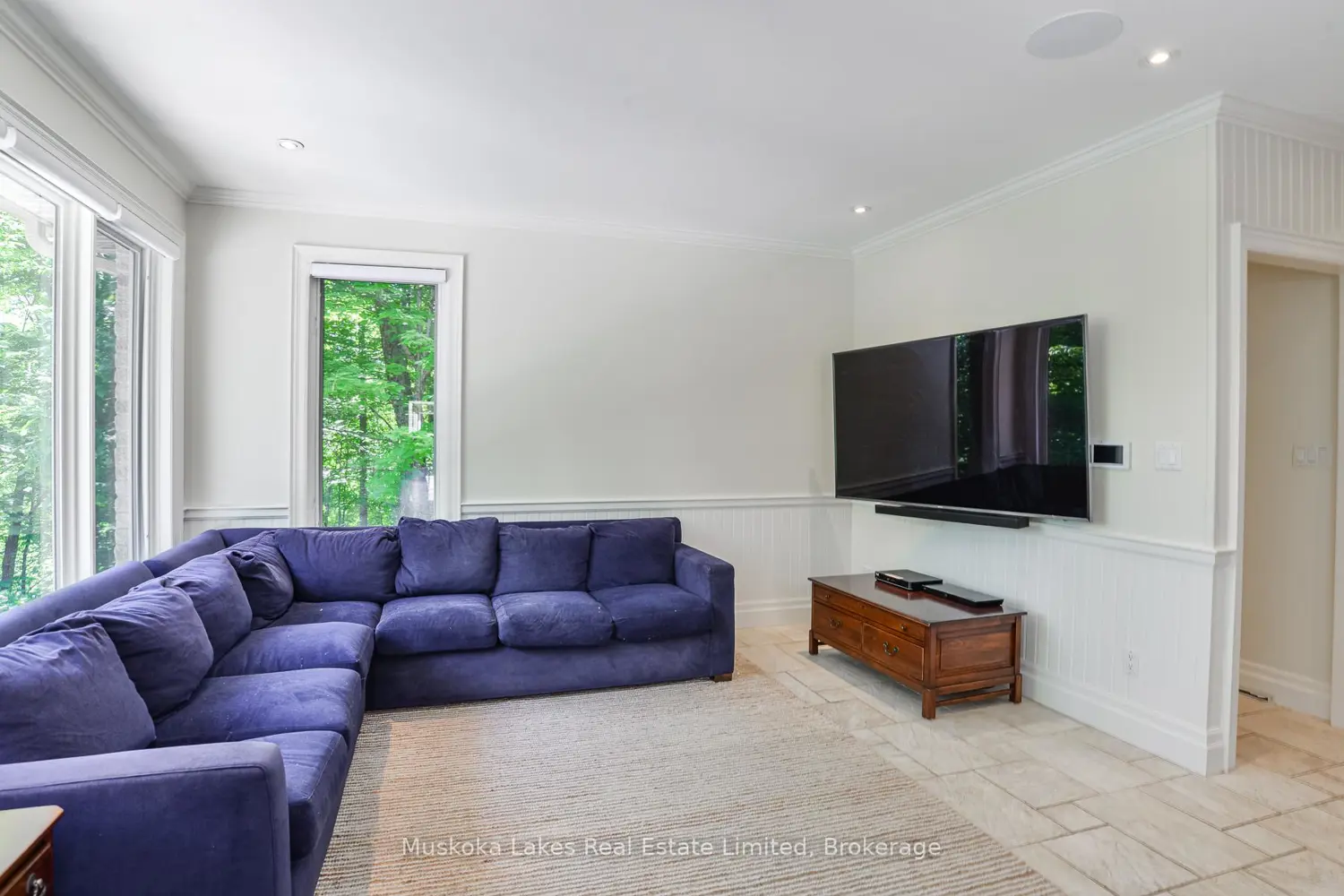 44 Estate Drive photo 2