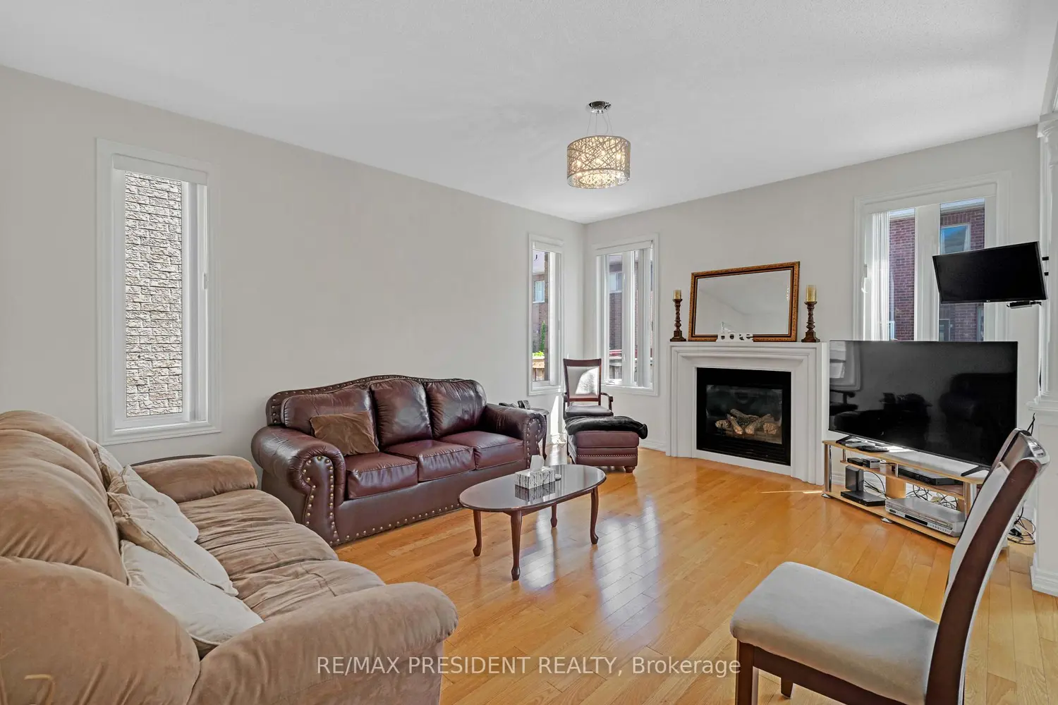 7 Wellpark Way photo 5