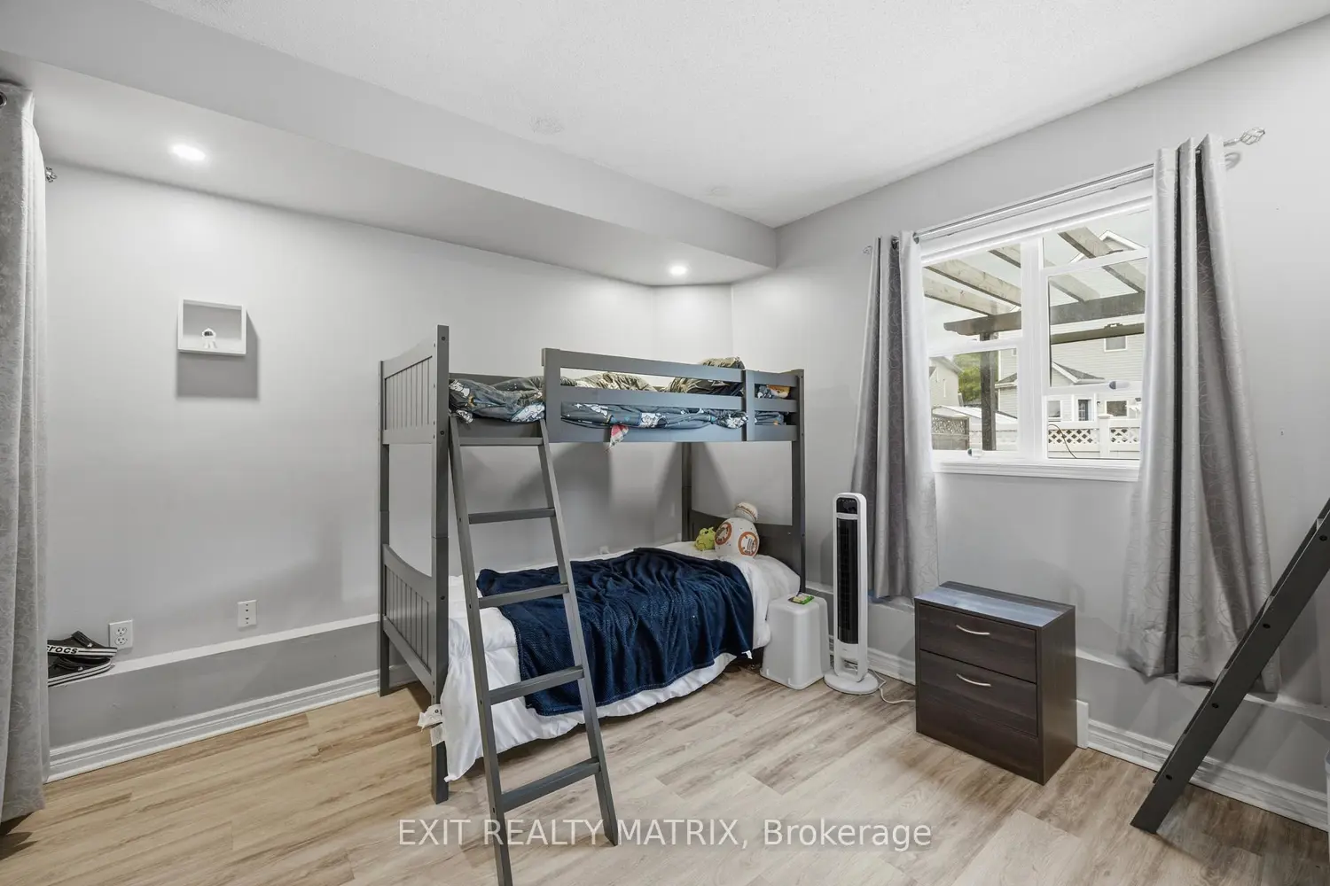 1511 Rumford Drive photo 4