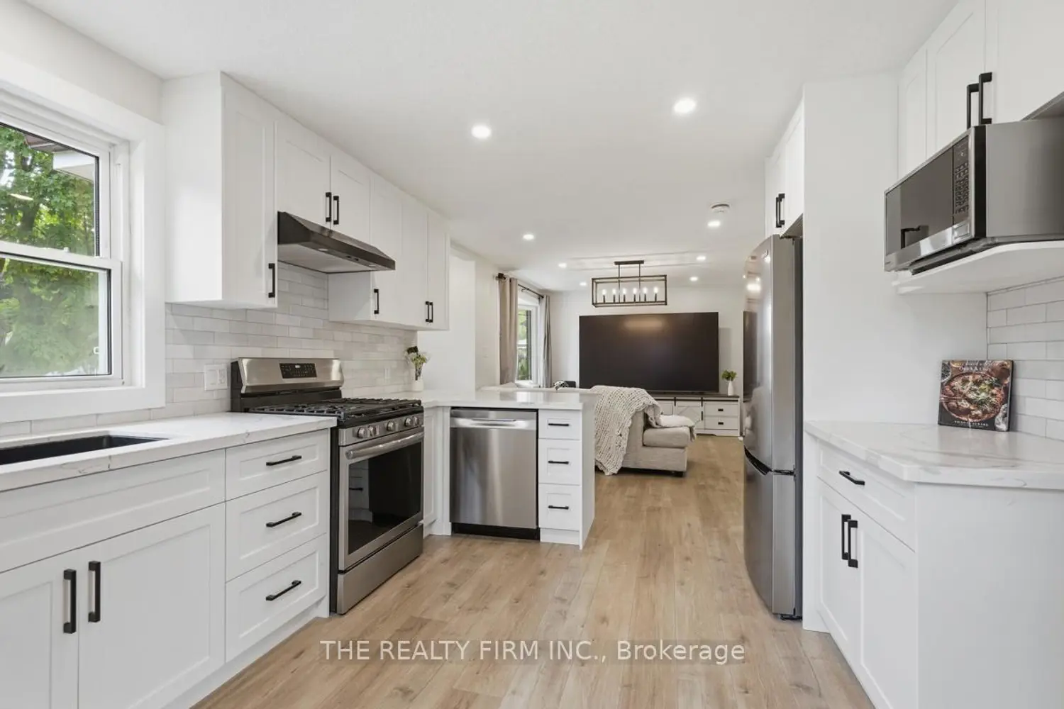 85 Stevenson Avenue photo 2