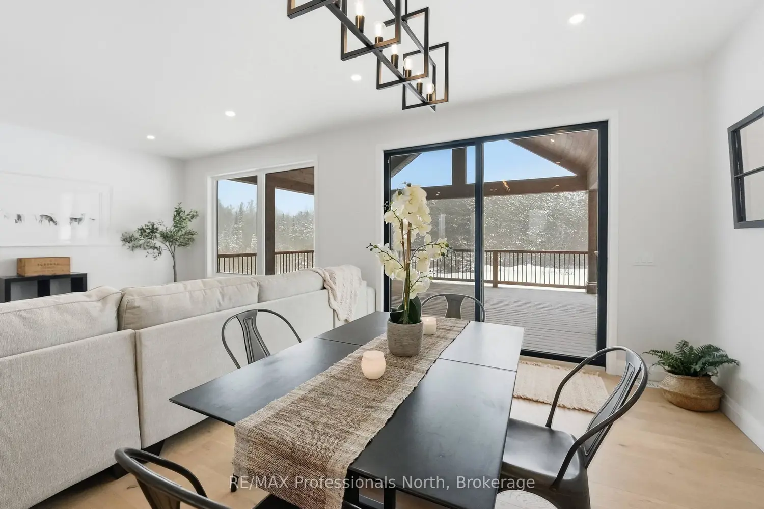 1058 Piper Glen Road photo 3