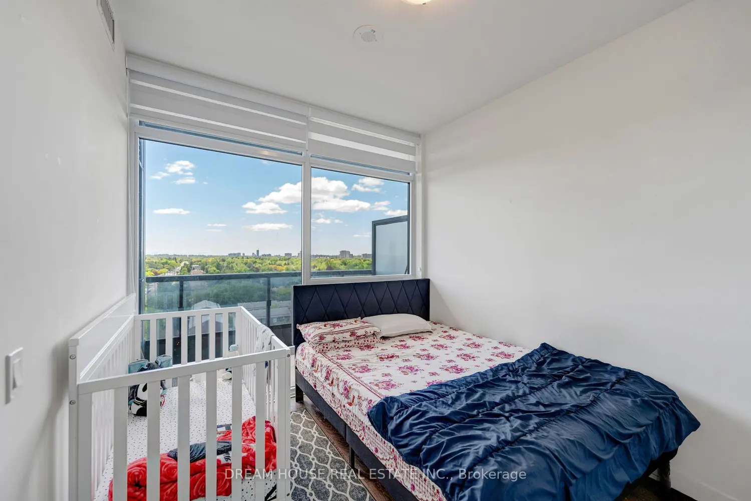 1350 Ellesmere Road 1011 photo 4