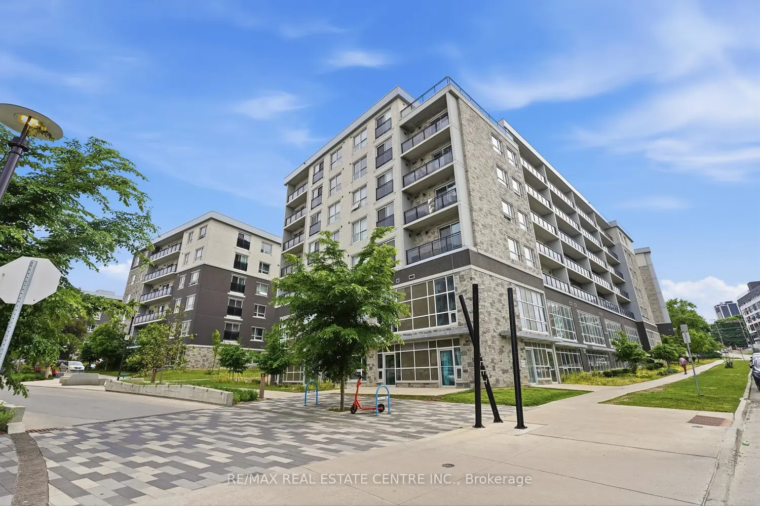 275 Building G Larch Street B02