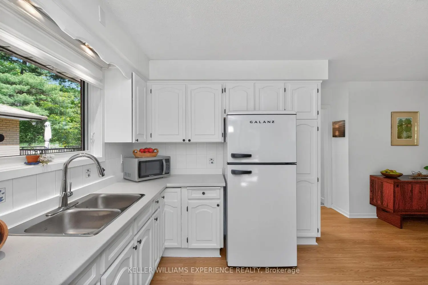 181 Park Road photo 3