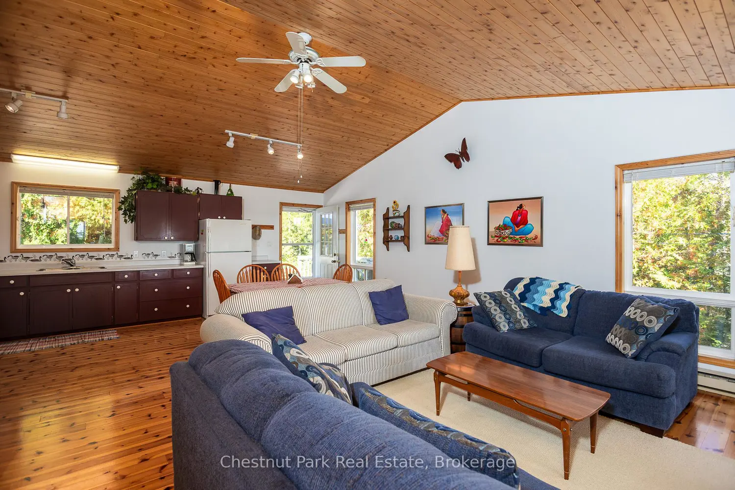 11 Eagle Road photo 3