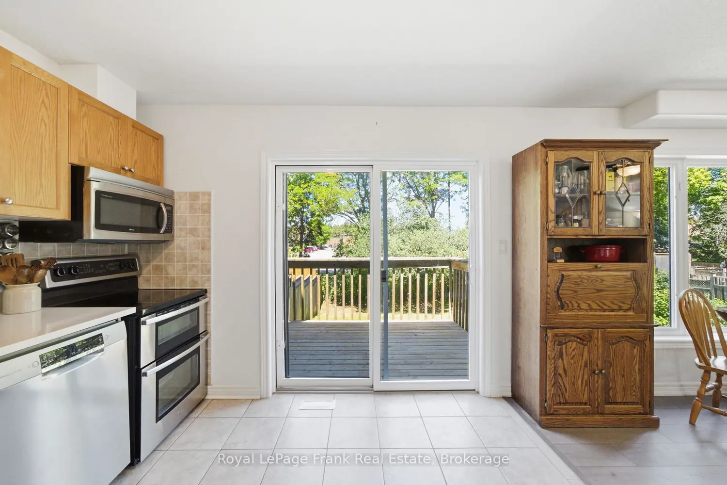 26 Fallingbrook Crescent photo 4