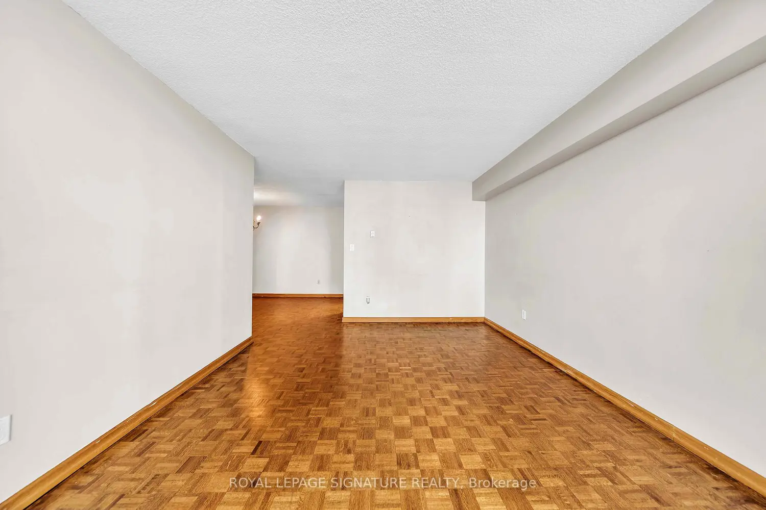 3300 Don Mills Road 1506 photo 5