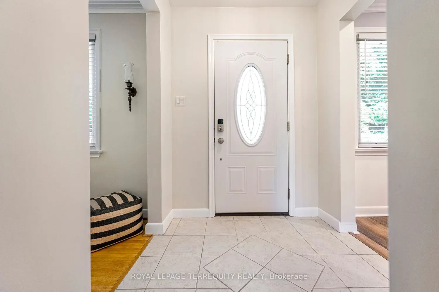 35 Jodphur Avenue photo 2