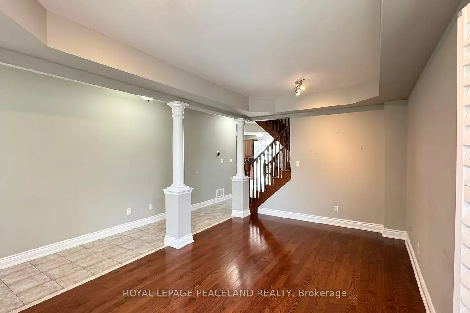 6 Cragg Crescent photo 3