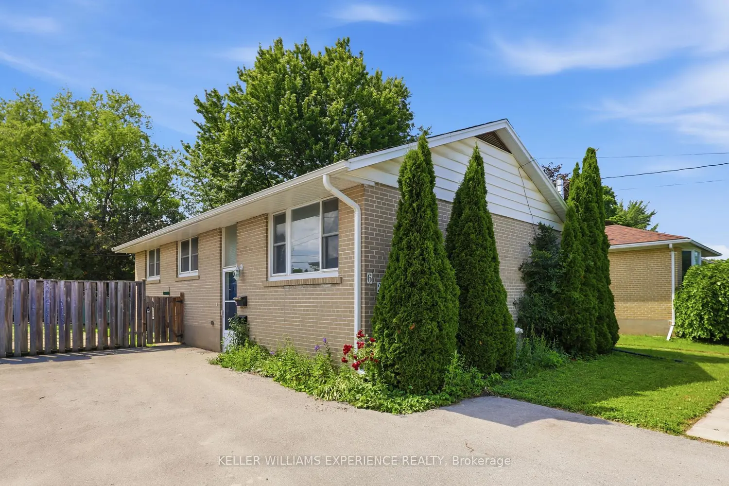 620 Oak Street photo 2
