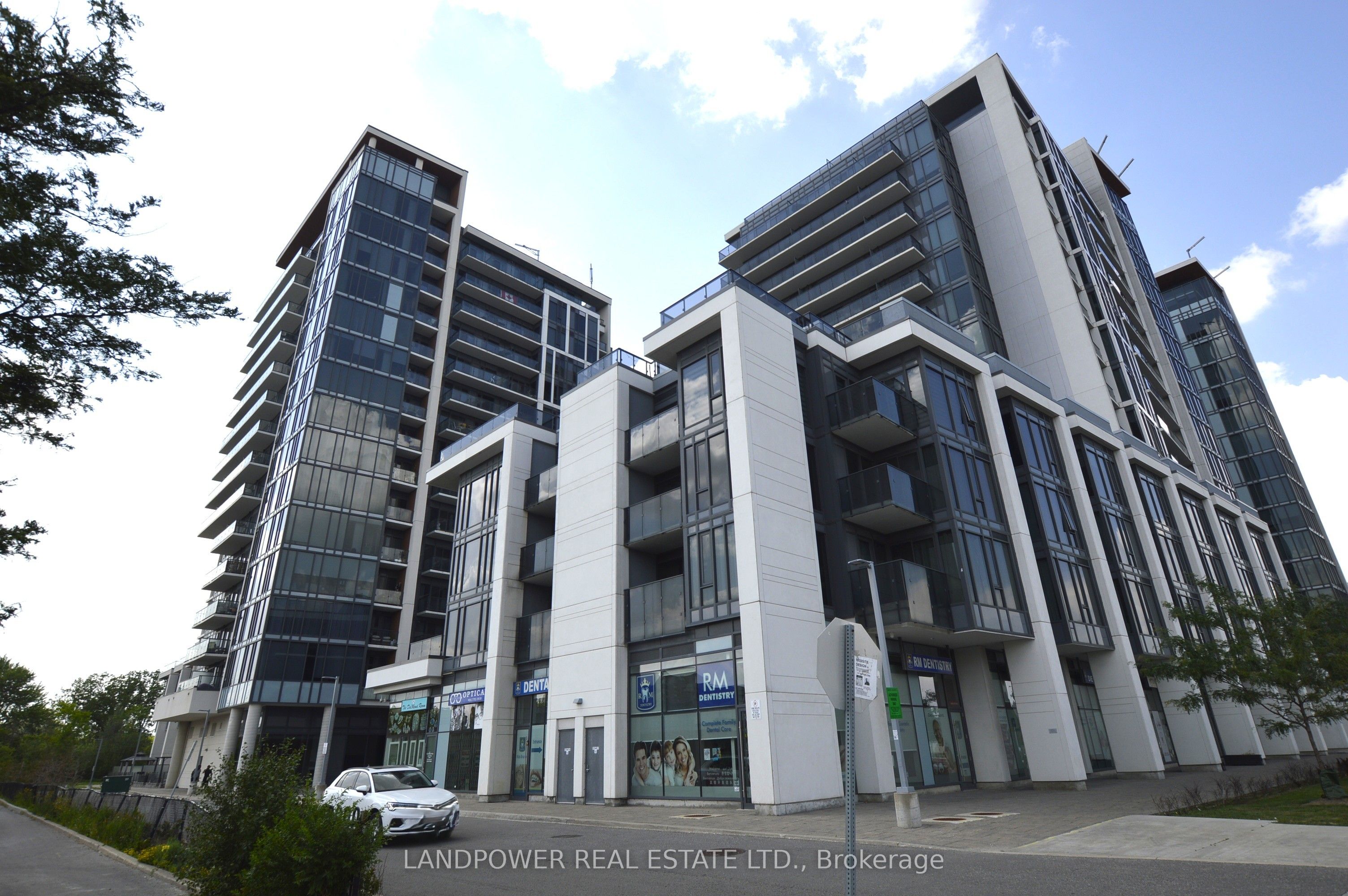 220-9618 Yonge Street, Richmond Hill, ON, L4C 0X5