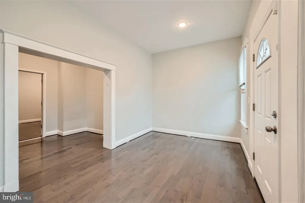 204 E 25th Street, Baltimore, MD 21218 photo 3