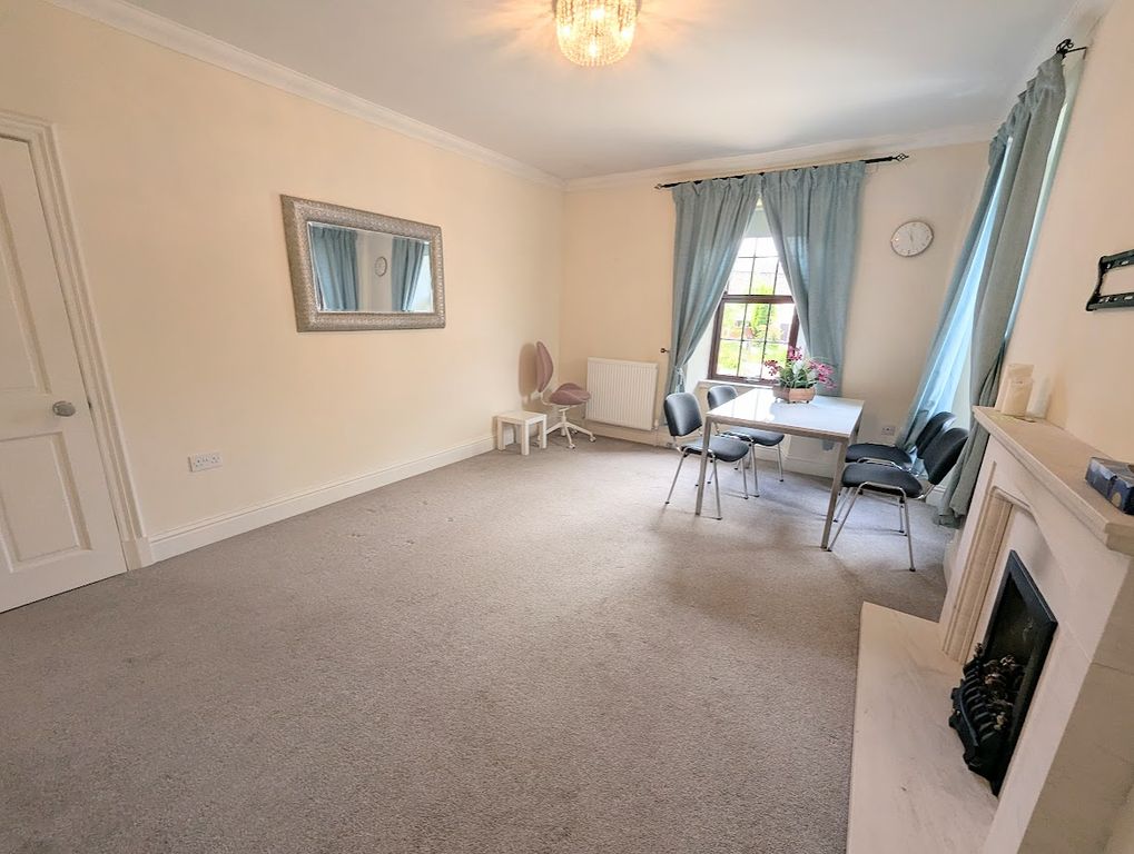 2 bed flat for sale38B Eastfield Road, Dumfries DG1 photo 5