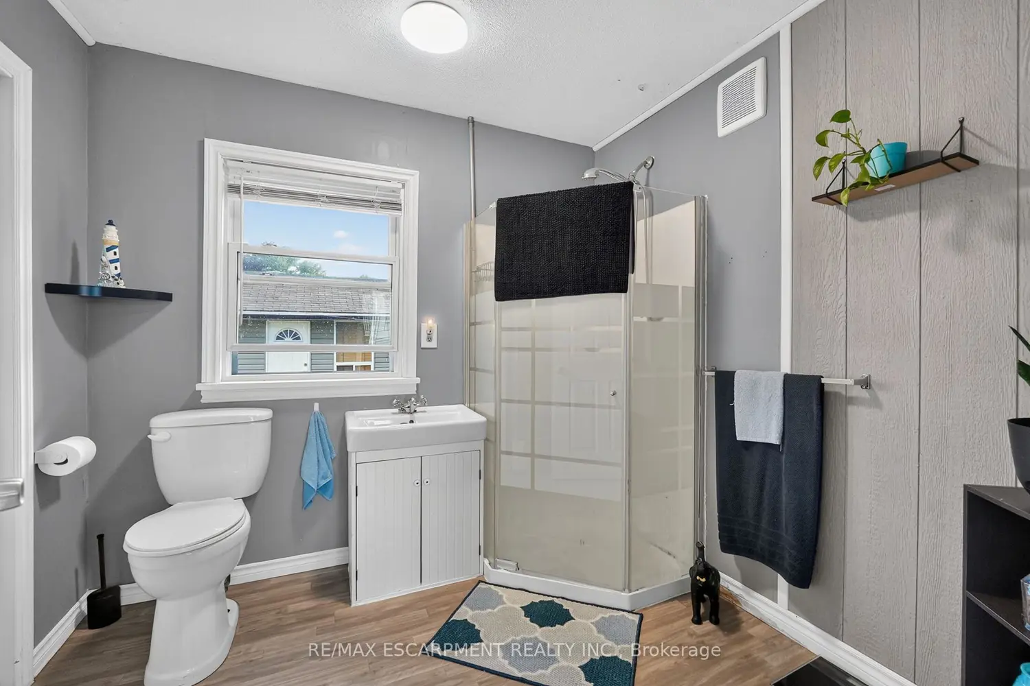 503 John Street photo 5
