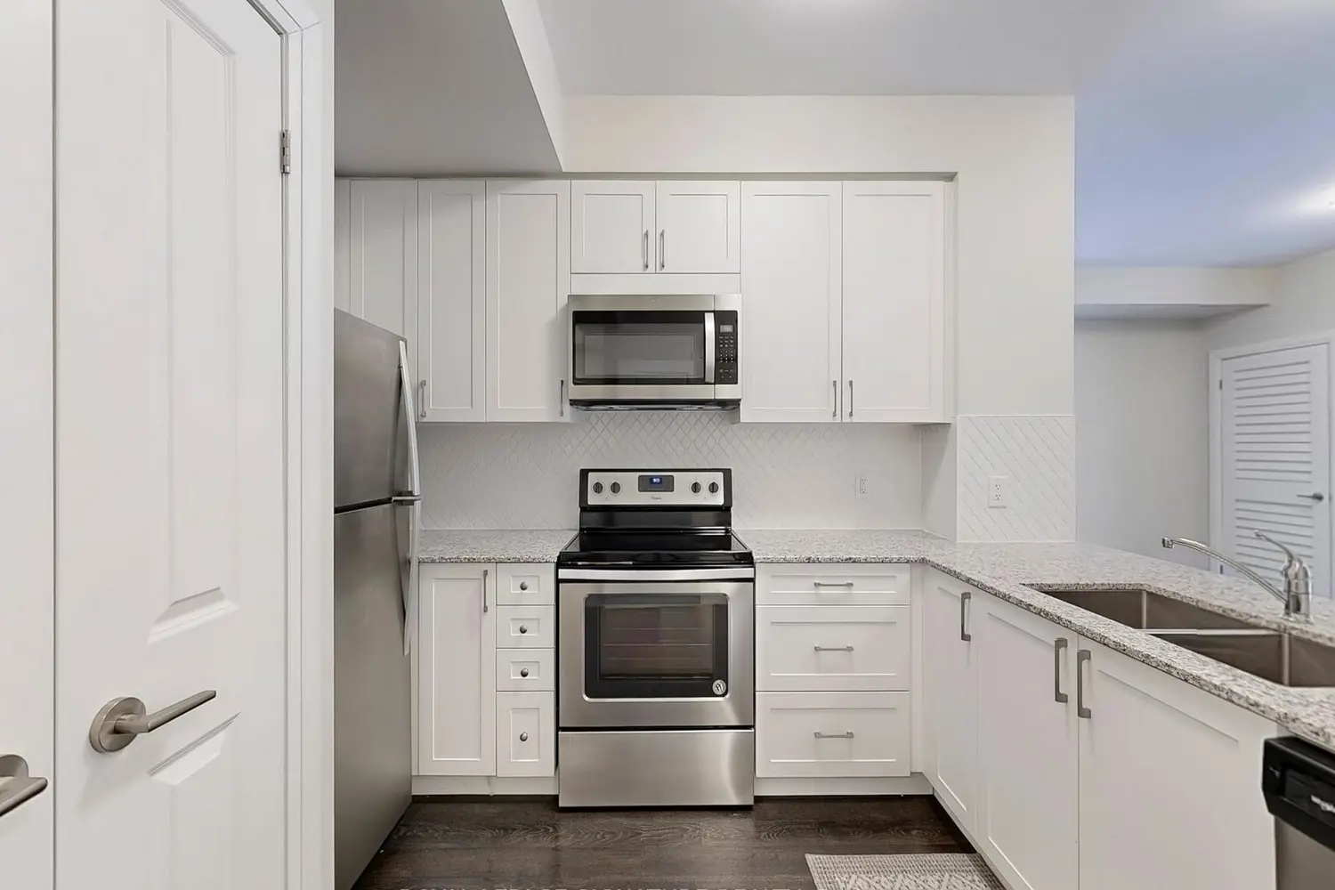 481 Rupert Avenue 2119 photo 5
