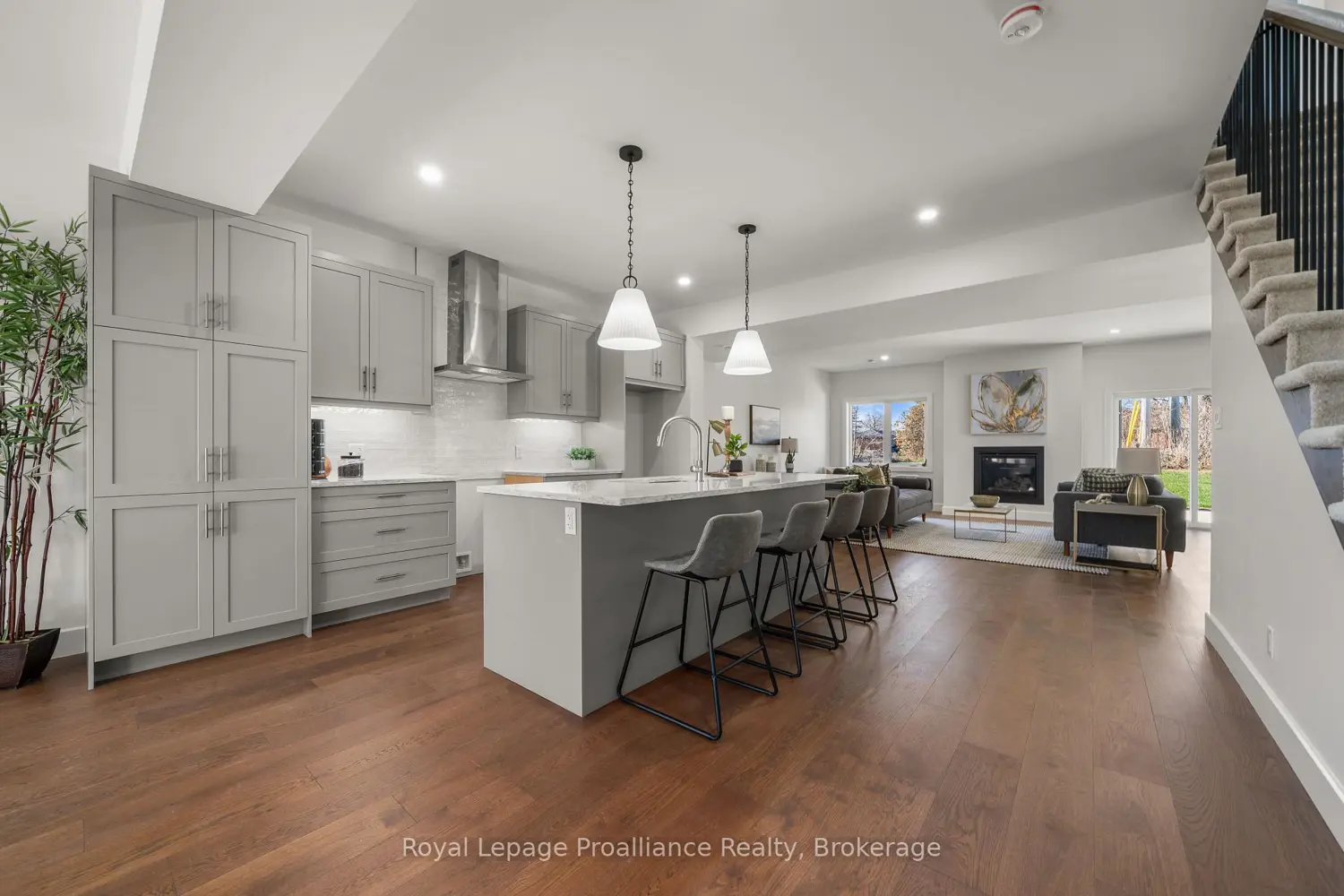 44 Fraser Drive photo 3