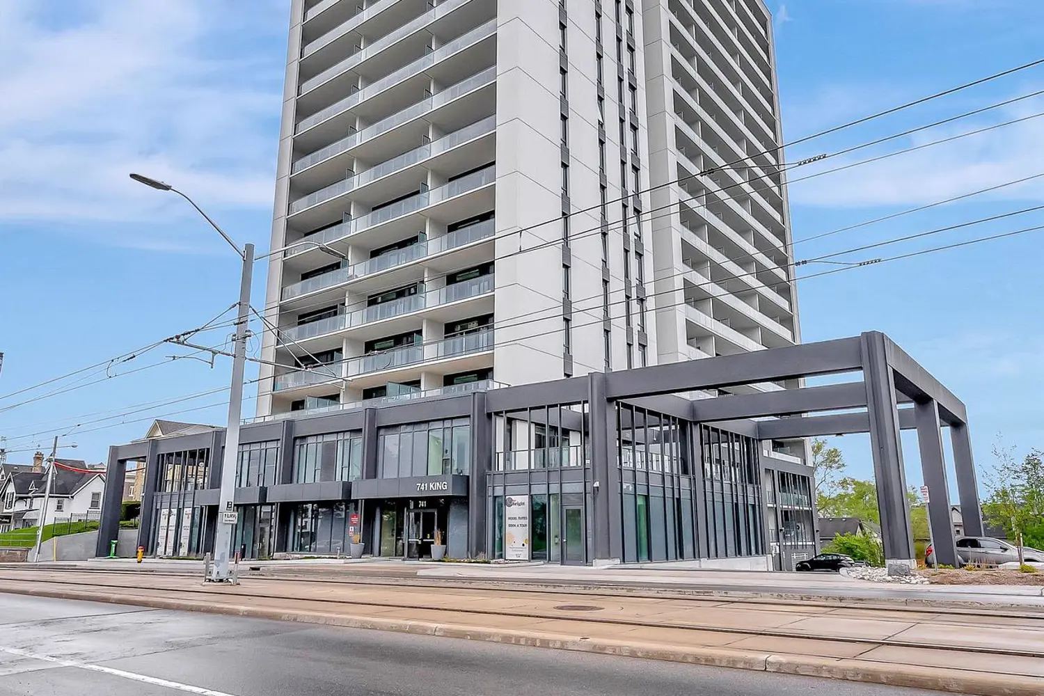 741 King Street 1708 photo 3