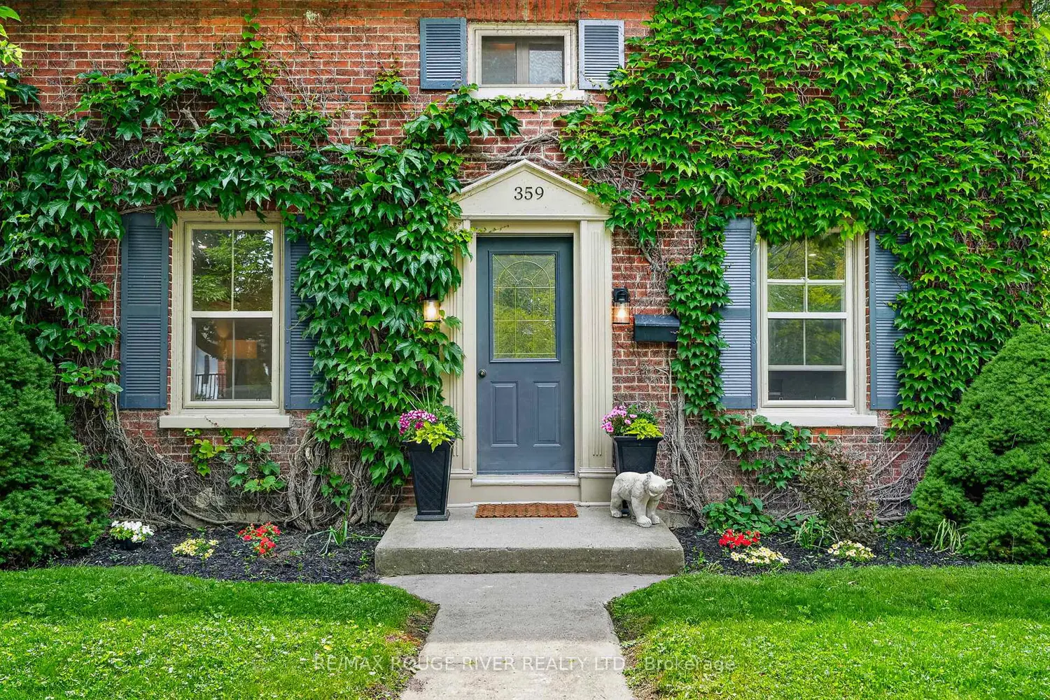 359 Victoria Street photo 2