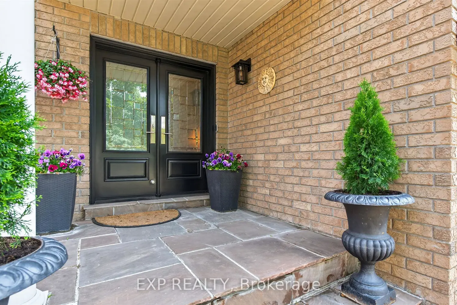 82 Castelli Court