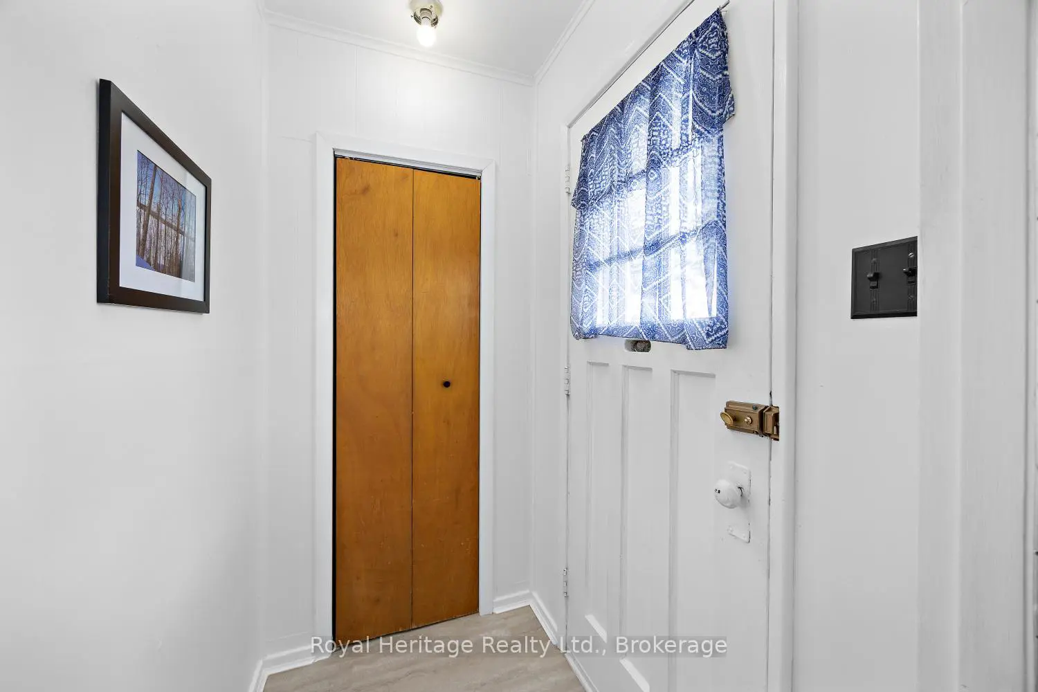 722 Gillespie Avenue photo 2