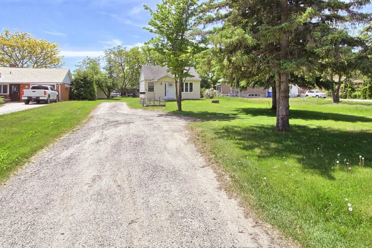 9 Riverglen Drive photo 3