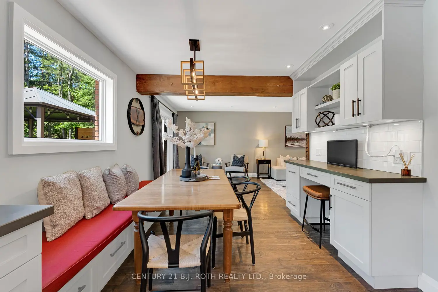 16 Spence Avenue photo 5