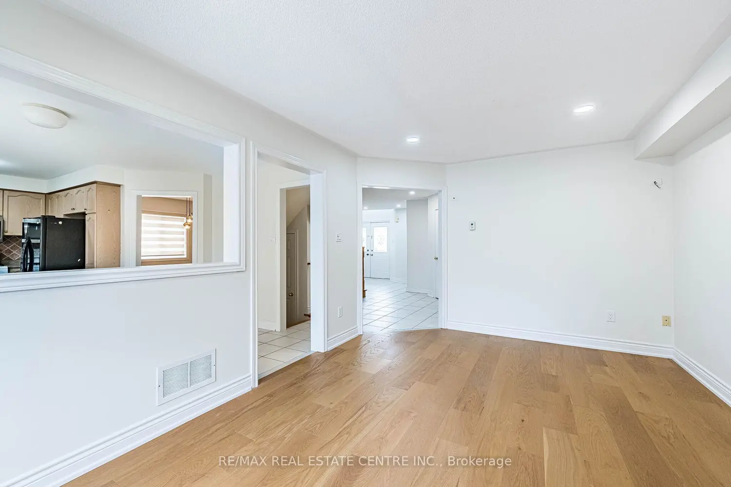 3469 Old Orchard Park Drive photo 5