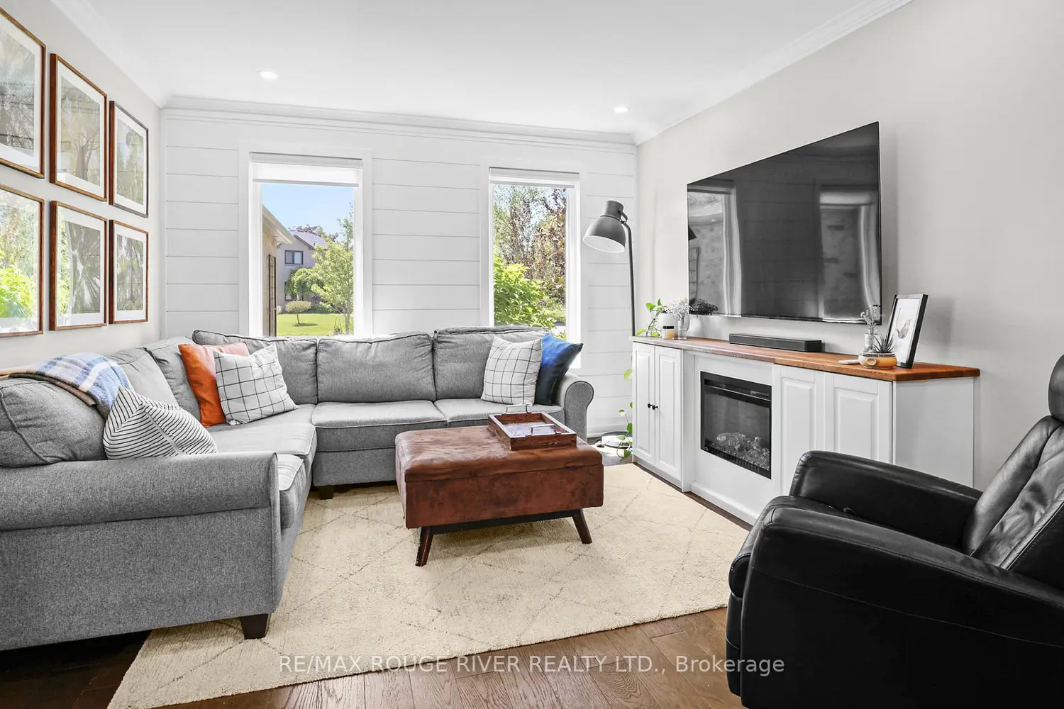 688 Beckworth Square photo 4