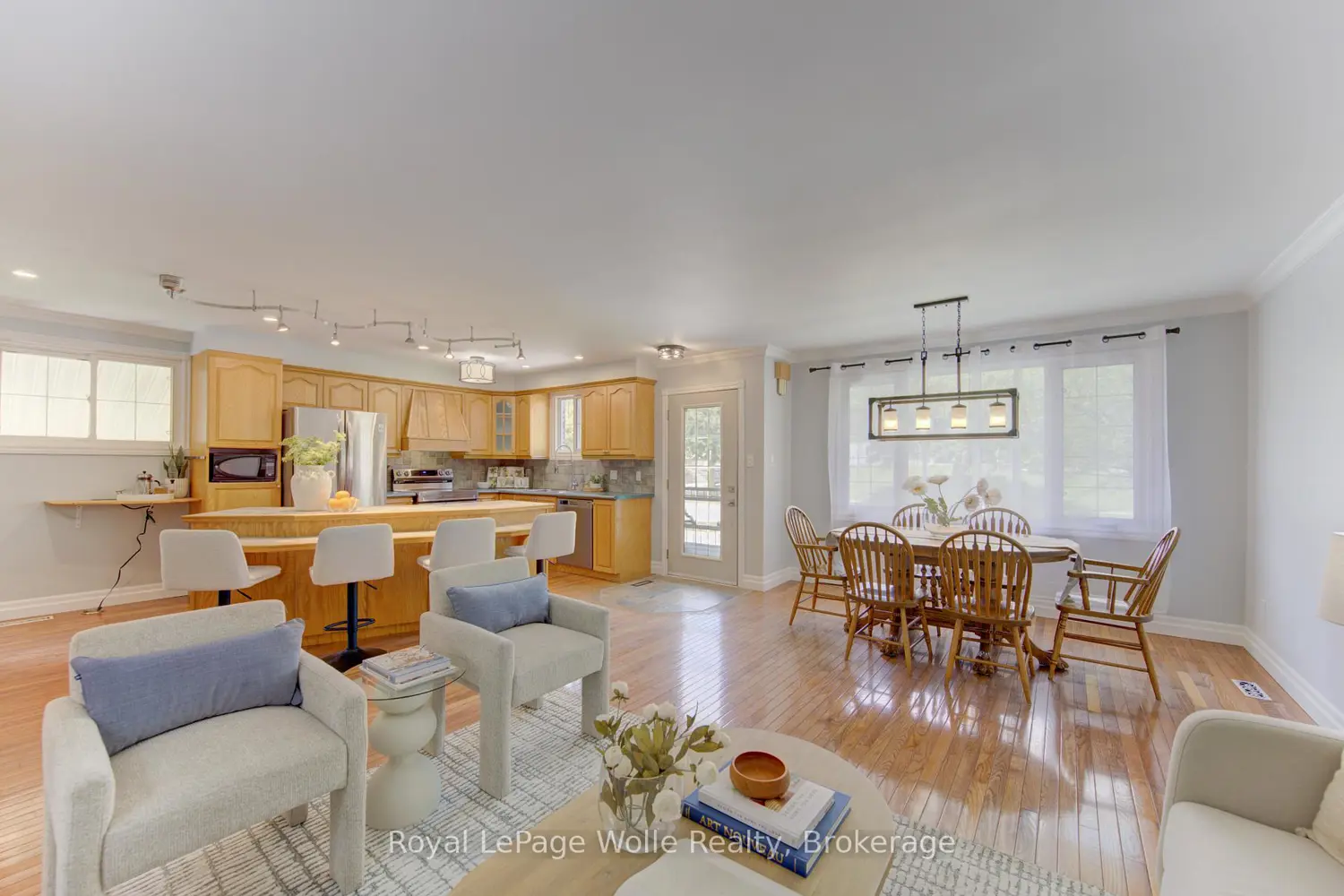 55 Southwood Drive photo 5
