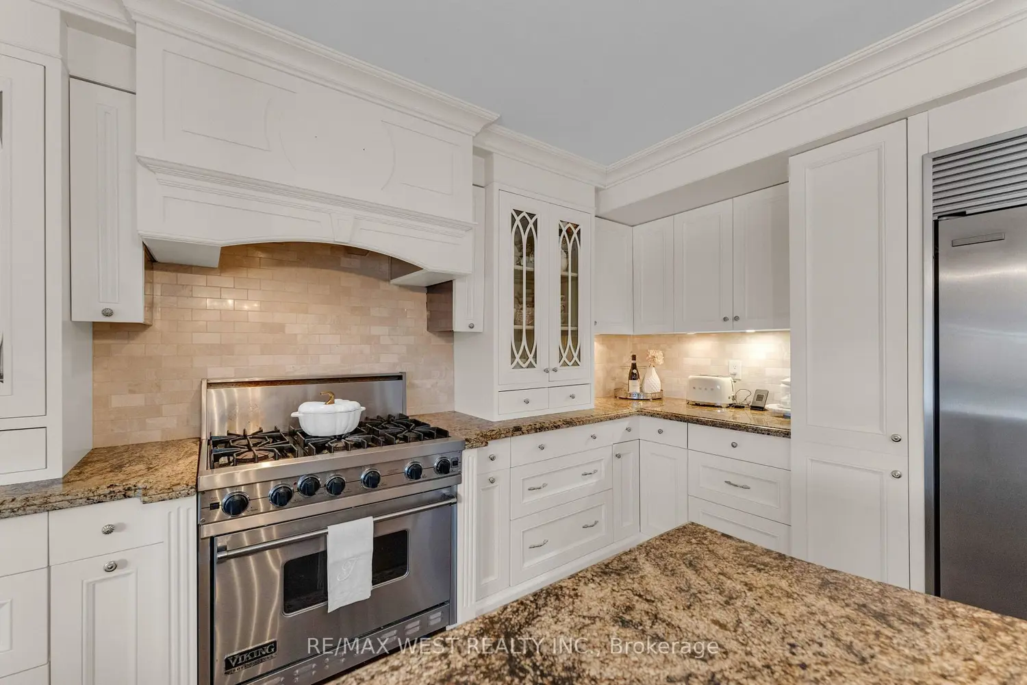 93 Fern Valley Crescent photo 2