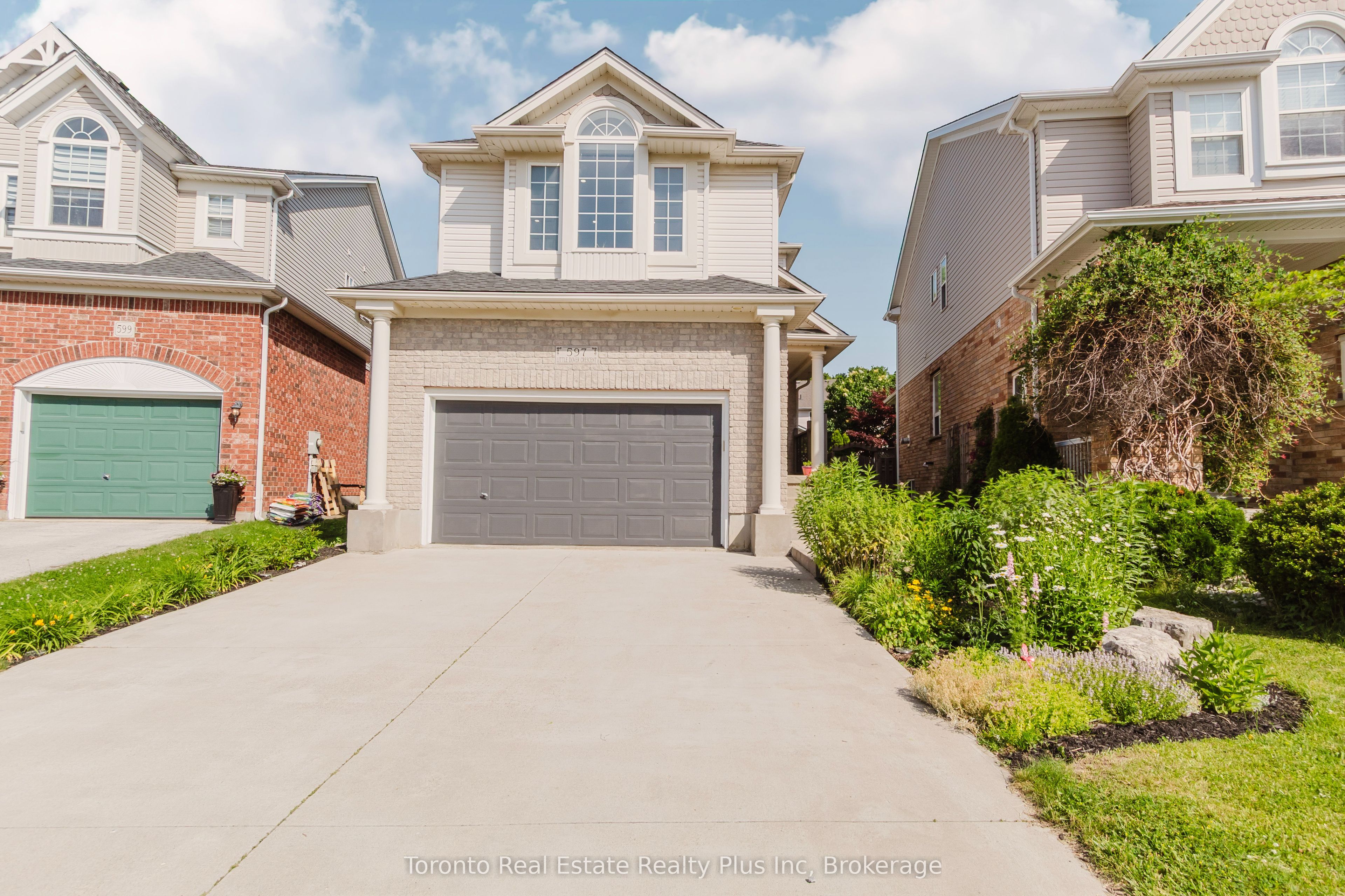 597 Little Dover Crescent E, Waterloo, ON, N2K 4E5
