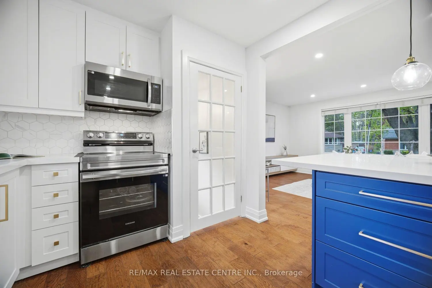 1376 Royal Drive photo 5