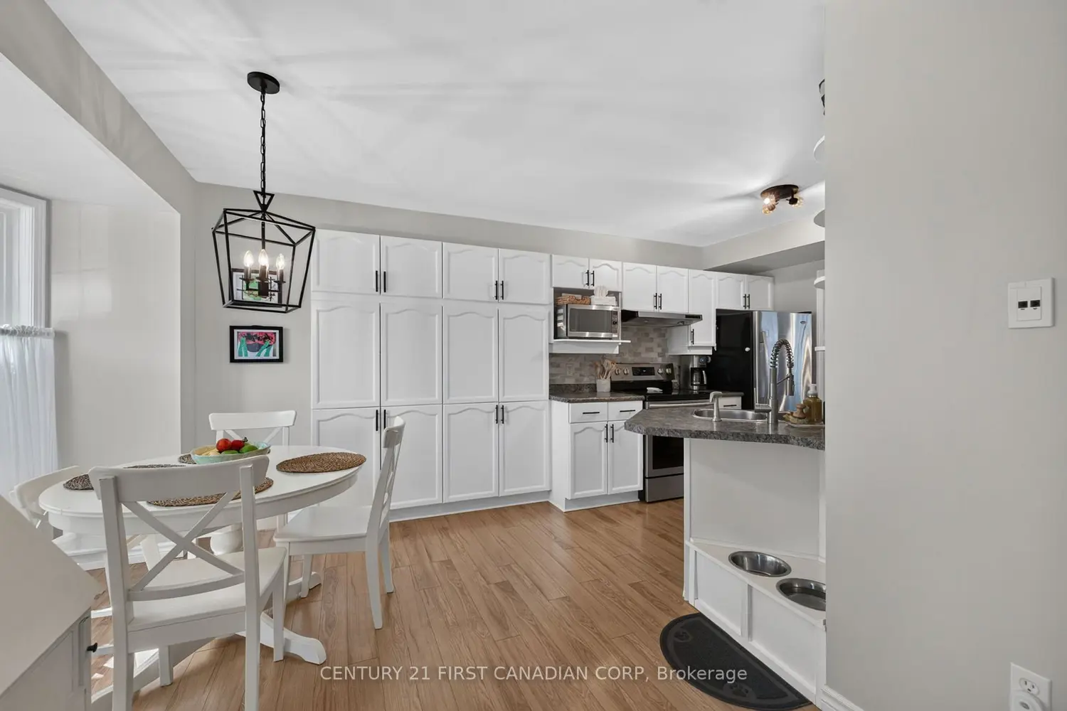 101 Brookside Street 23 photo 4