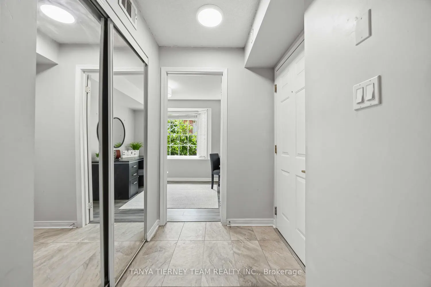 21 Petra Way 2 photo 3