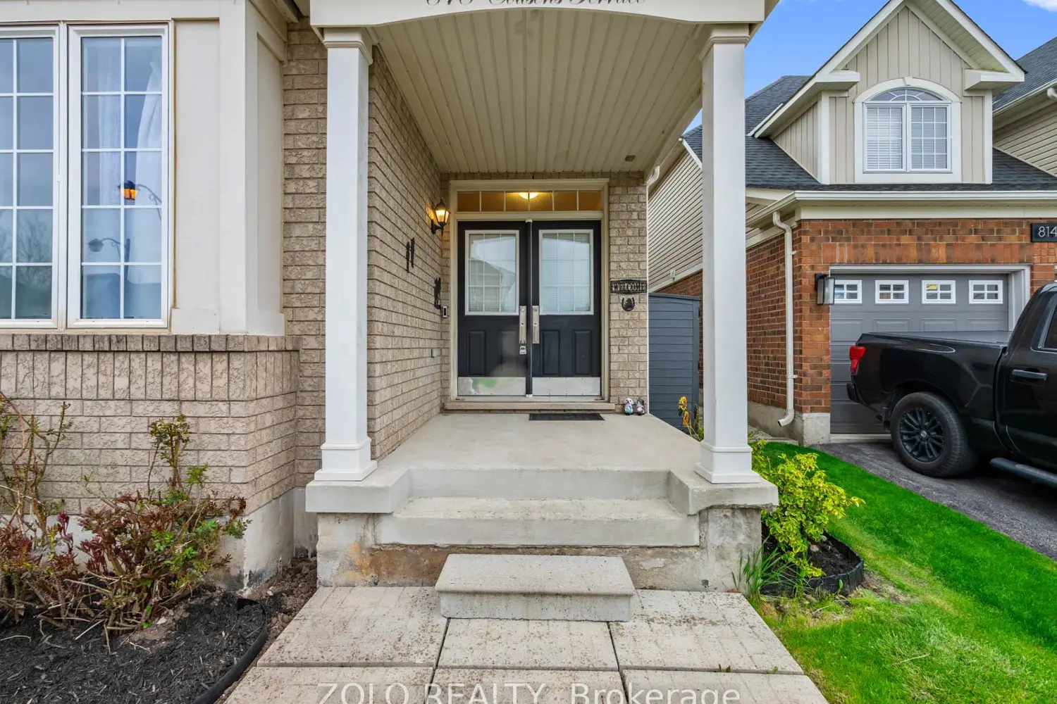 818 Cousens Terrace photo 2