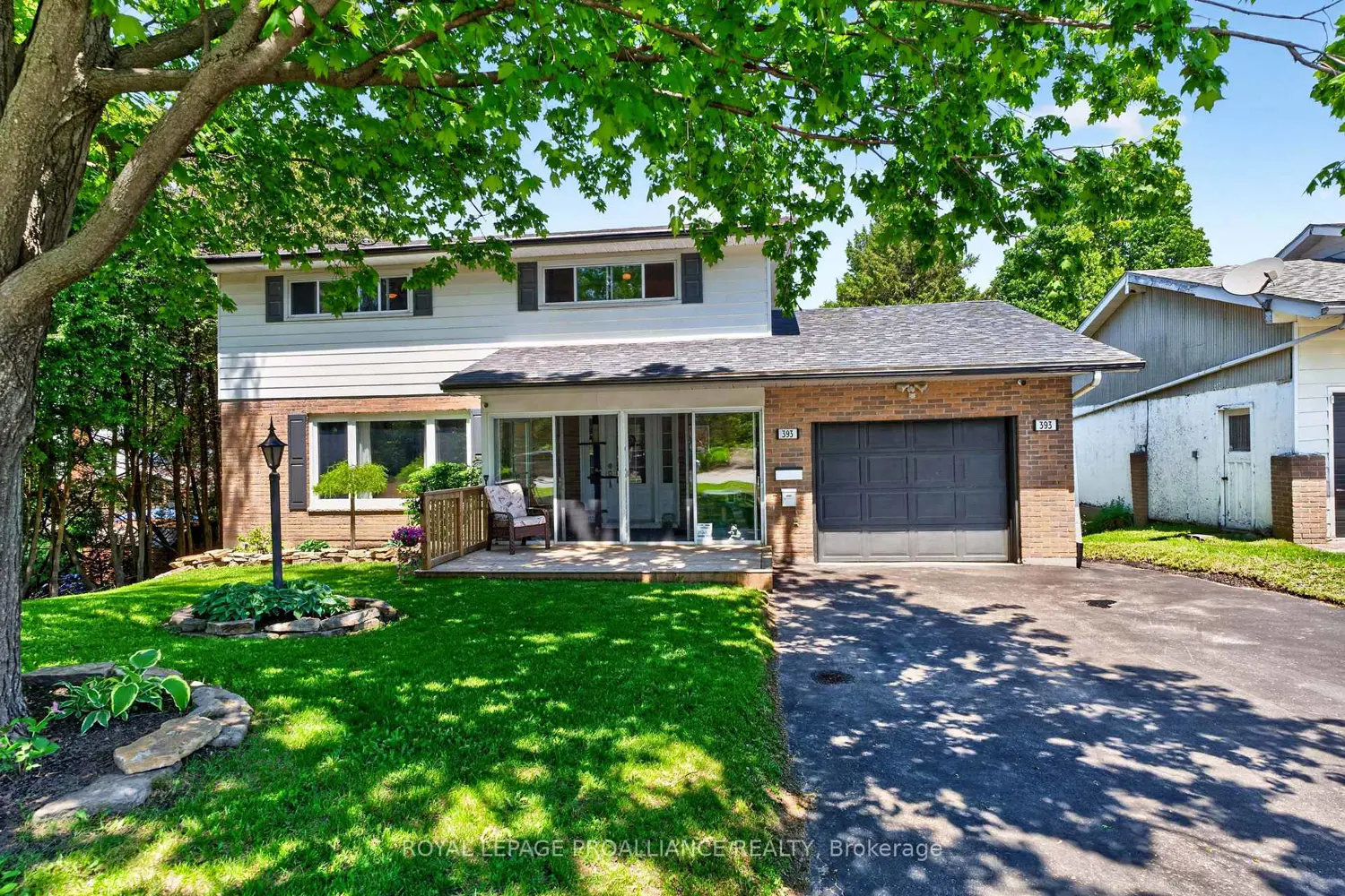 393 Stewart Boulevard photo 2