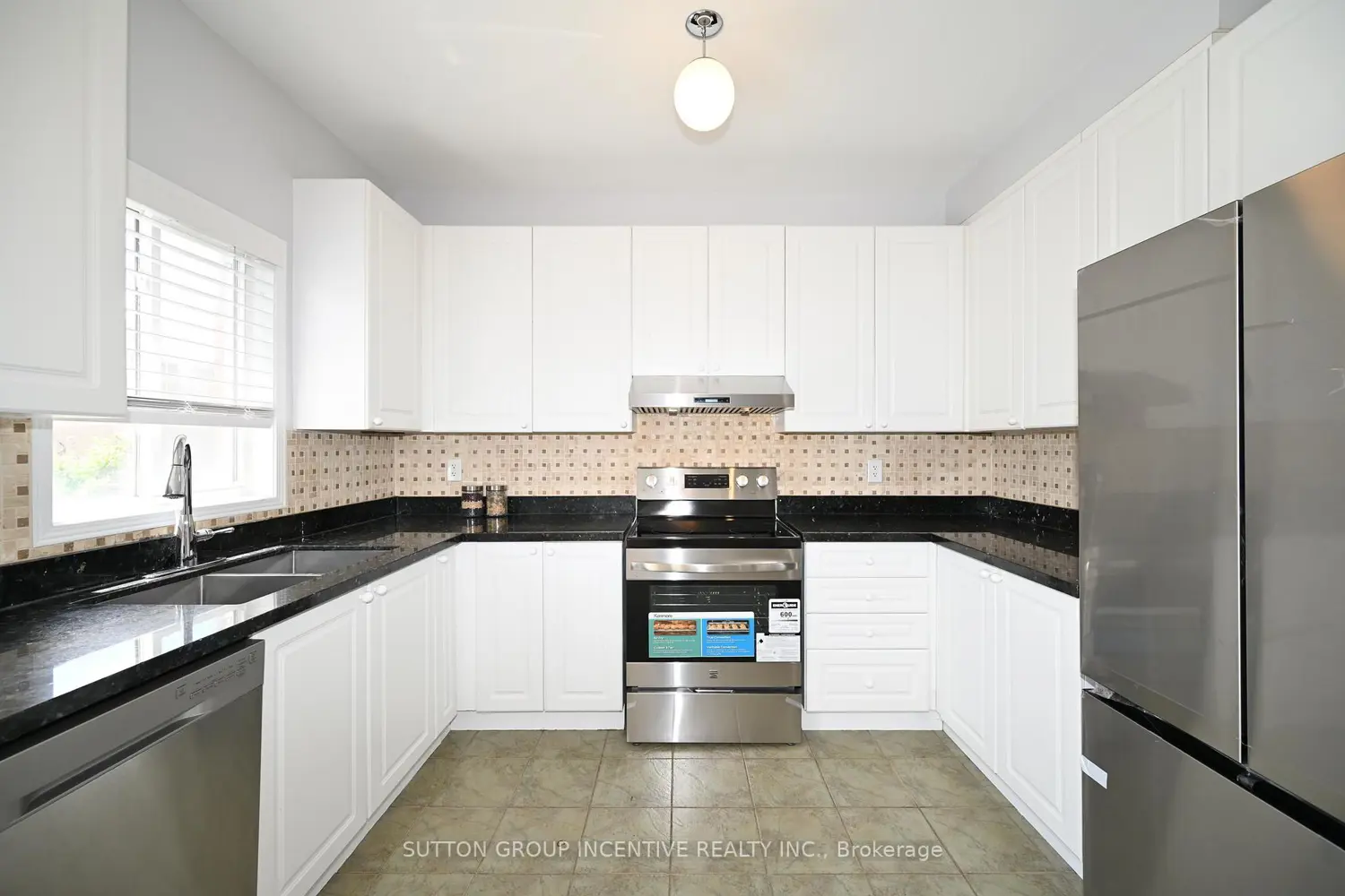59 Wheelwright Drive photo 2