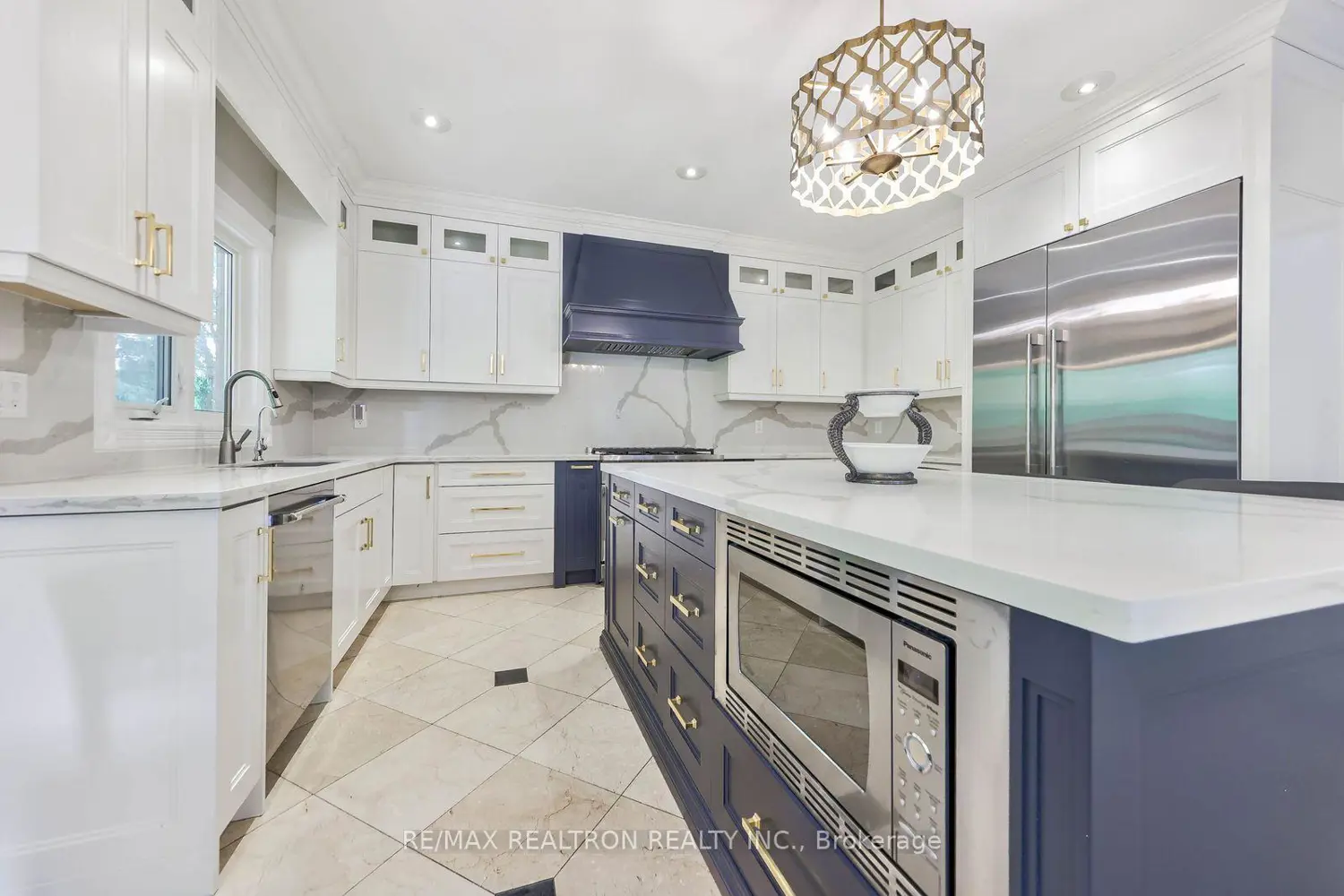92 Proctor Avenue photo 3