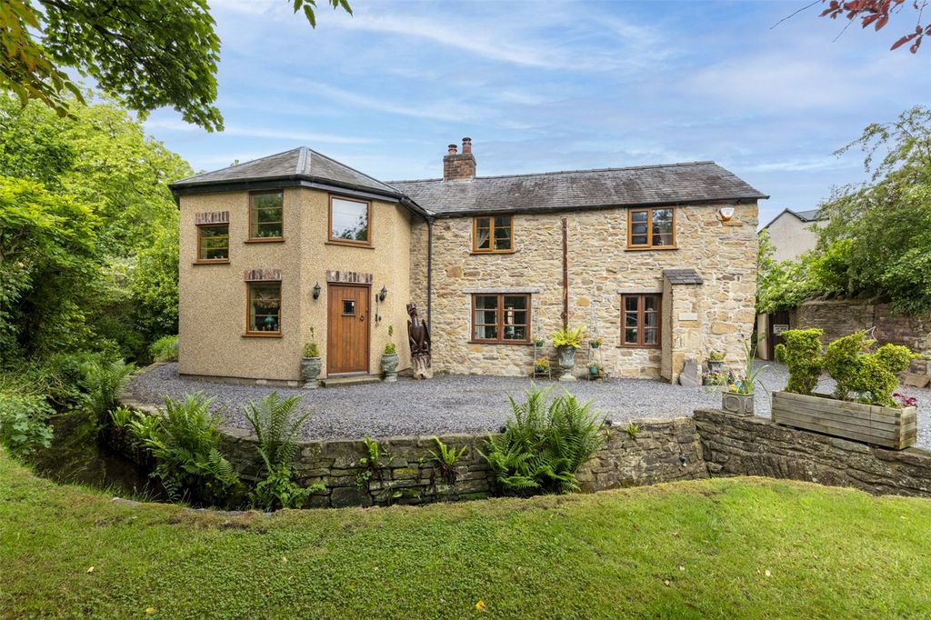 4 bed detached house for saleNorthop, Mold, Flintshire CH7